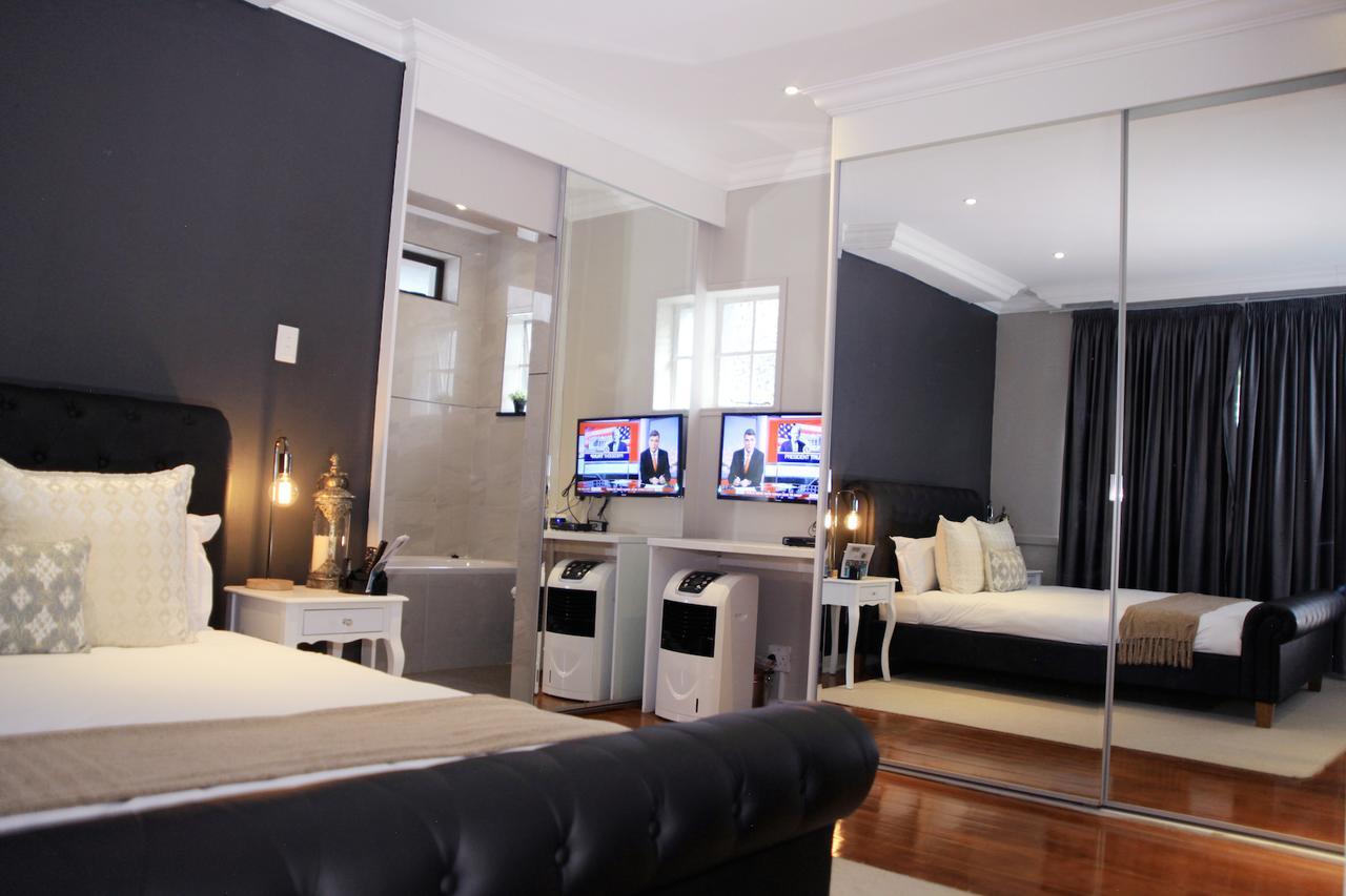 Kiendo Bed And Breakfast Johannesburg Esterno foto